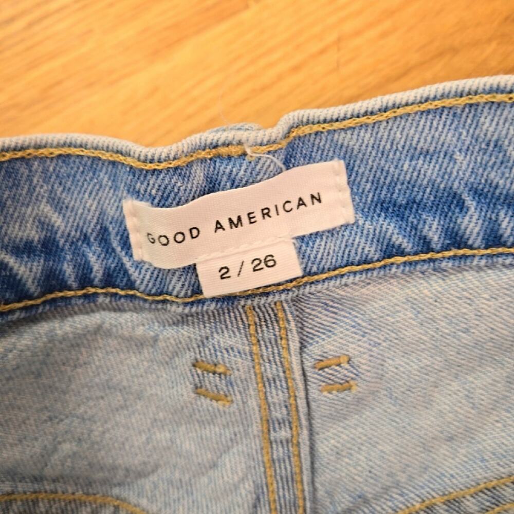 Good American women's Distressed Cut-Off Jeans Shorts size 2/26 - Picture 3 of 5
